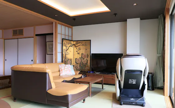 Ruang Tamu & Bilik Gaya Jepun