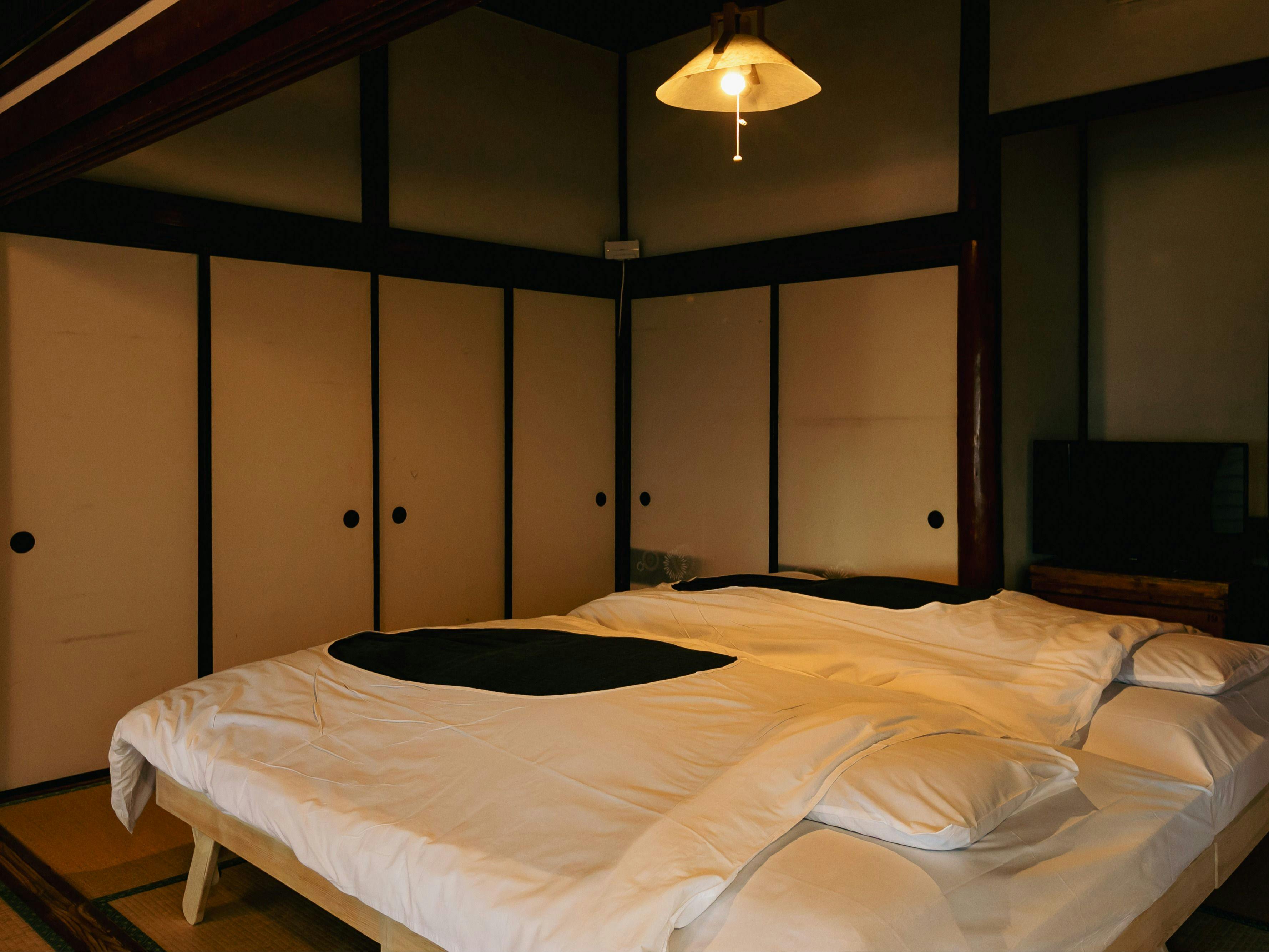 オプション：セミダブルベッドのレンタル