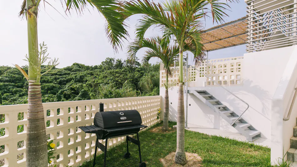 HIDEOUT OKINAWA URUMA