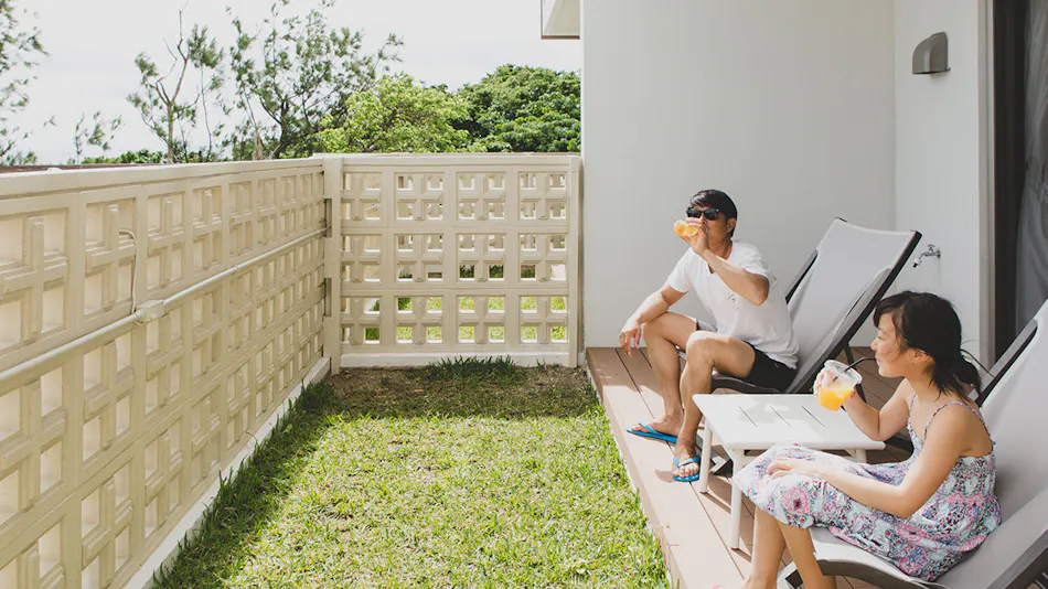 HIDEOUT OKINAWA URUMA