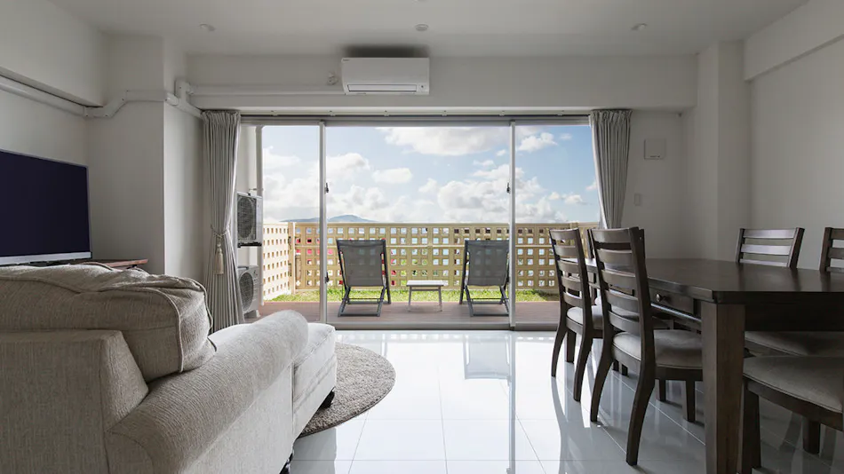 HIDEOUT OKINAWA URUMA