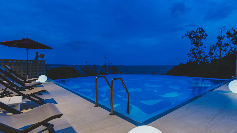 HIDEOUT OKINAWA URUMA