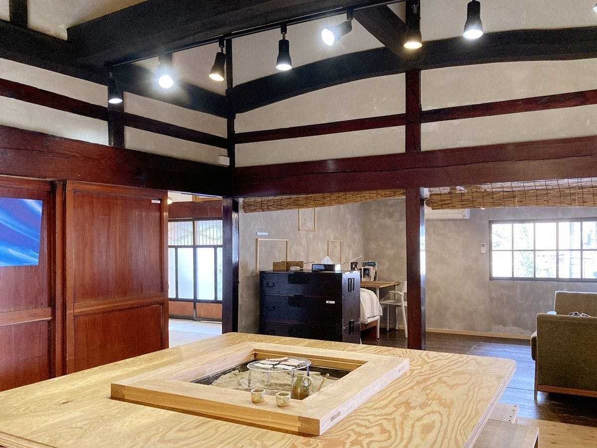 "Yoshibemon" [ข้างเตาผิง]