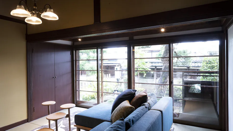 Iizuka Residence