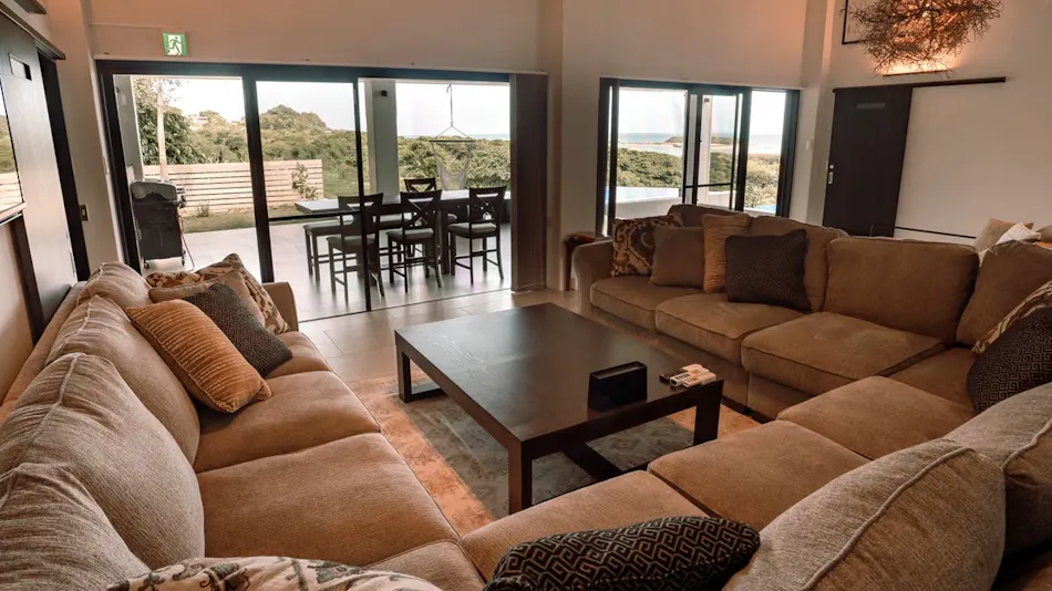 MARINX POOLVILLA NAKANDAKARI
