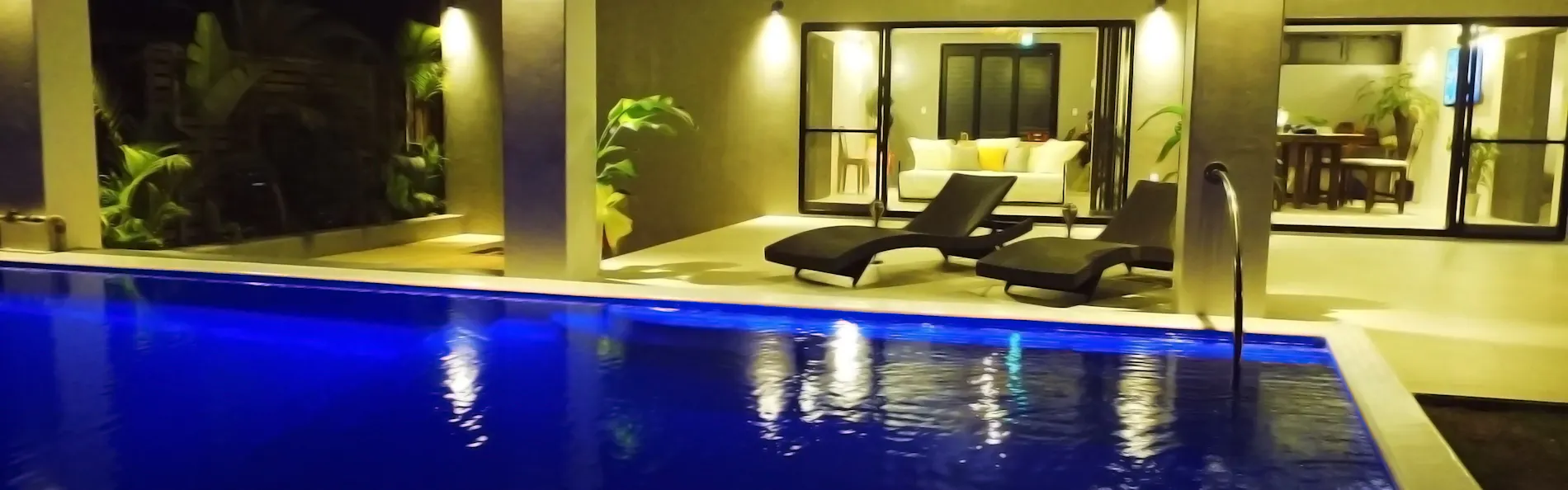 MARINX POOLVILLA NAKANDAKARI