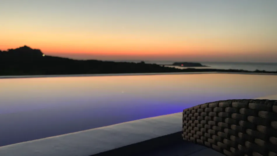 MARINX POOLVILLA NAKANDAKARI