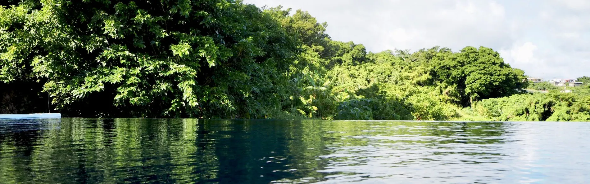 MARINX POOLVILLA NAKANDAKARI