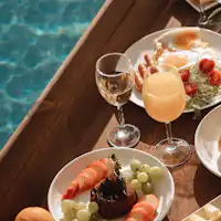 フローティングブレックファースト