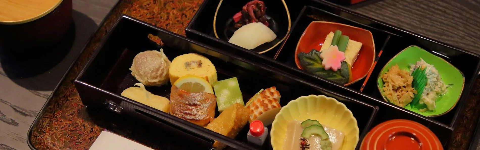 京のおおぞら 彩華 織の宿
