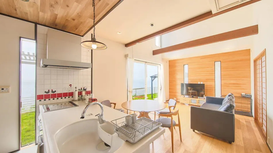 Luana House