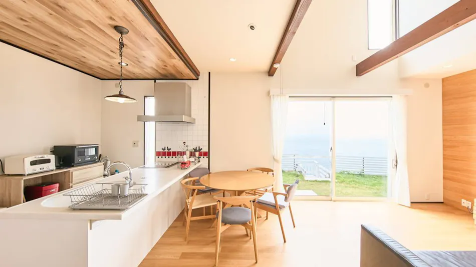 Luana House