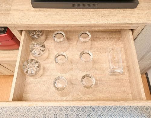 キッチン備品：コップ類