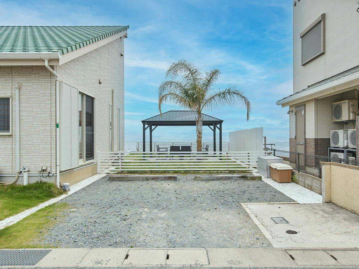 Luana House