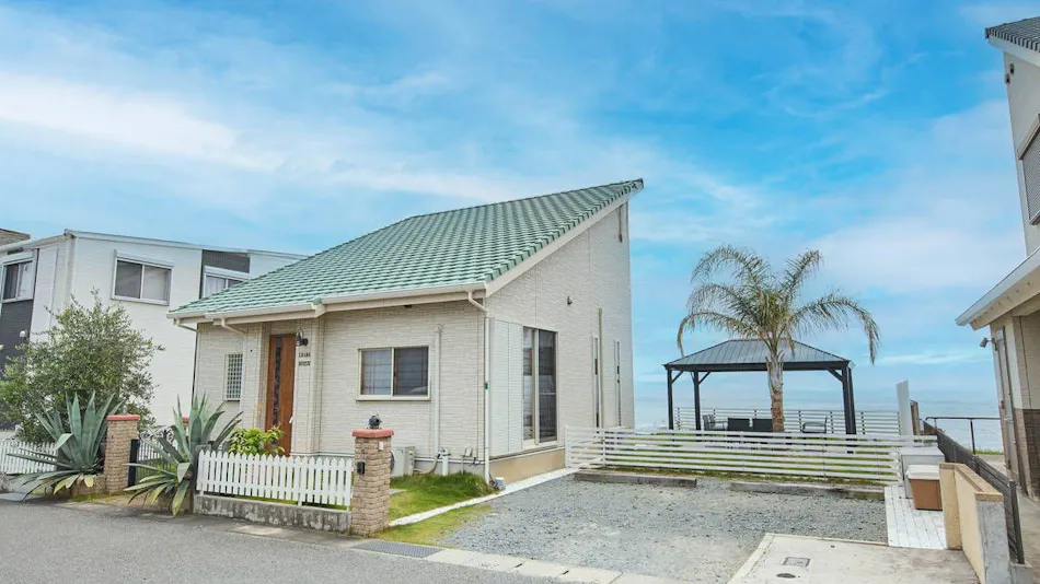Luana House