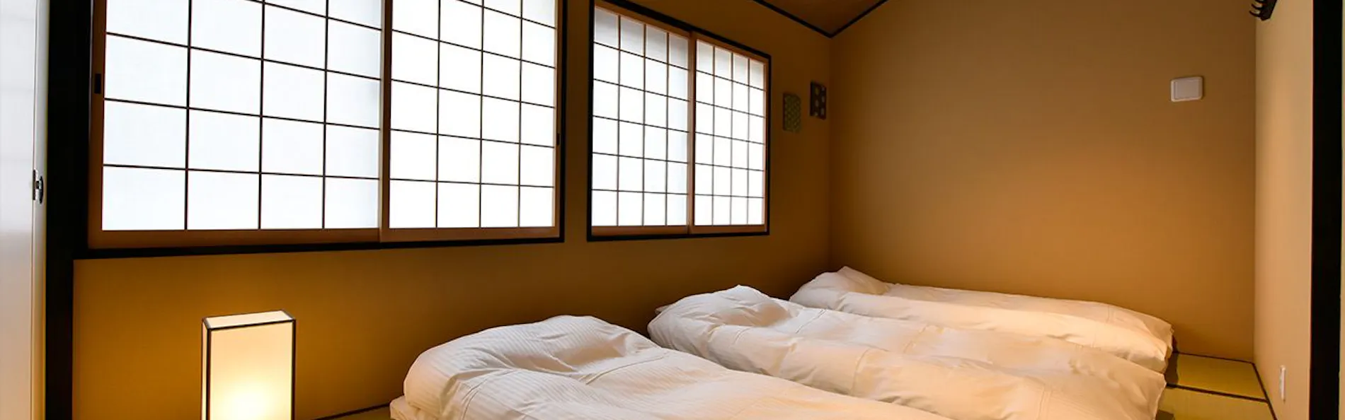 美盧八条源町別邸