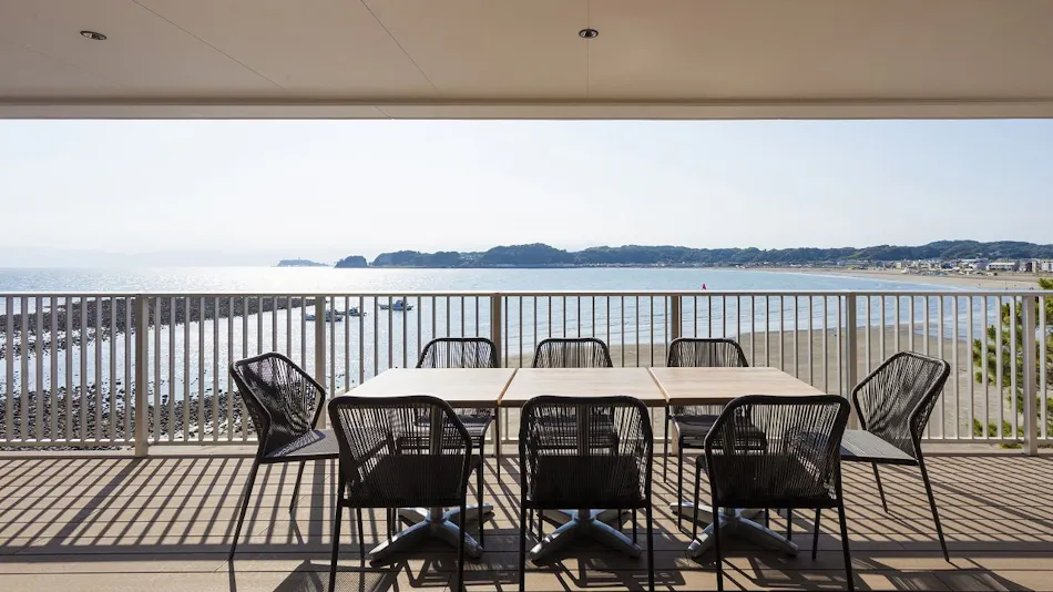 THE HARBOR TERRACE
