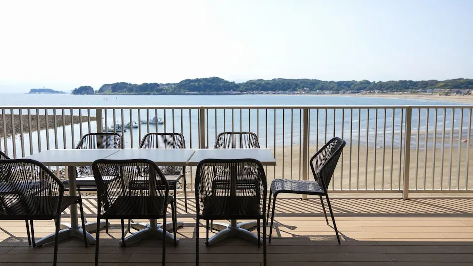 THE HARBOR TERRACE