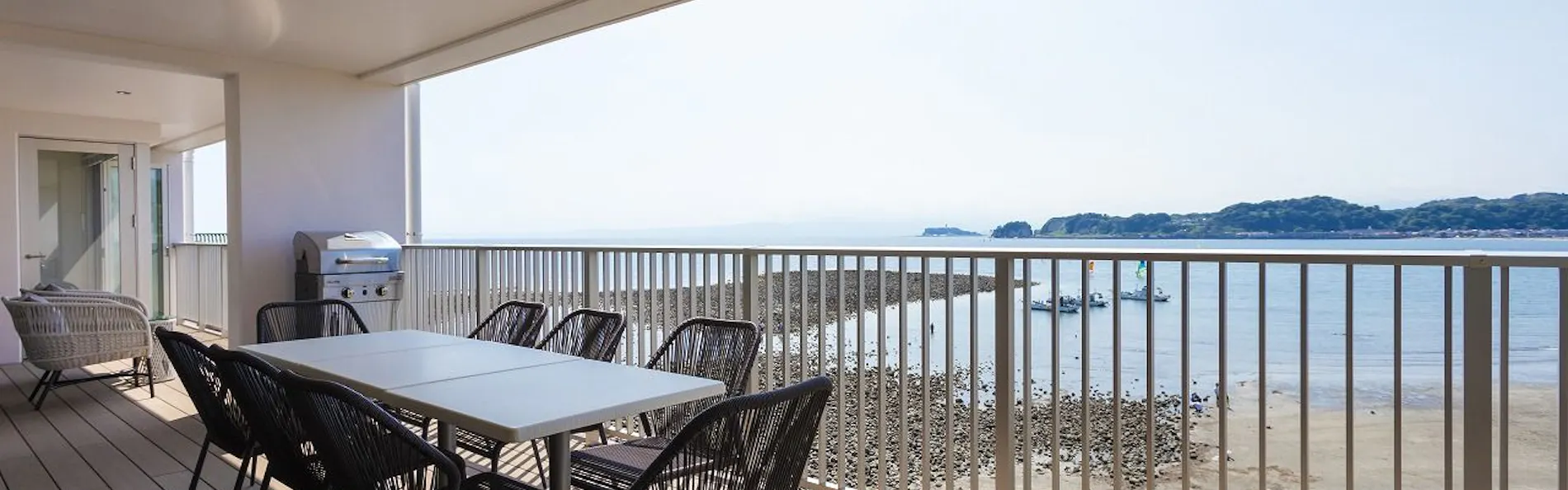 THE HARBOR TERRACE