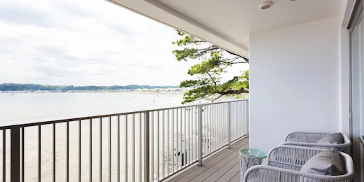 THE HARBOR TERRACE