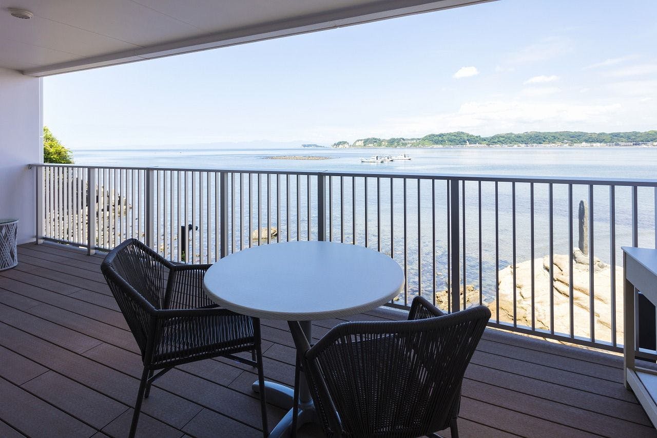 THE HARBOR TERRACE