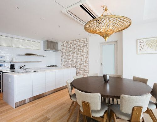 202 Fujisan room ダイニングテーブル