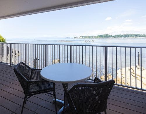 B04 Inamuragasaki room テラスデッキ