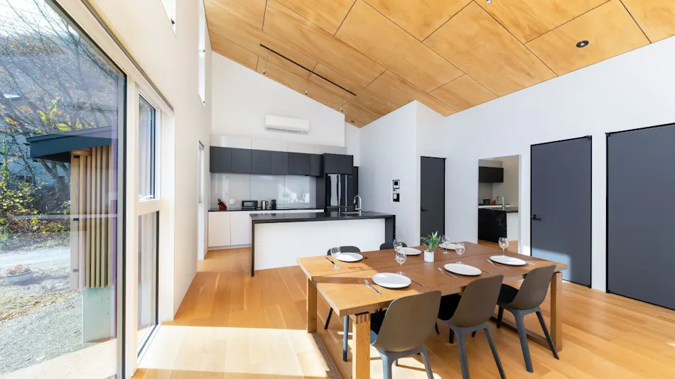 Wadano Hill Chalet by HHG