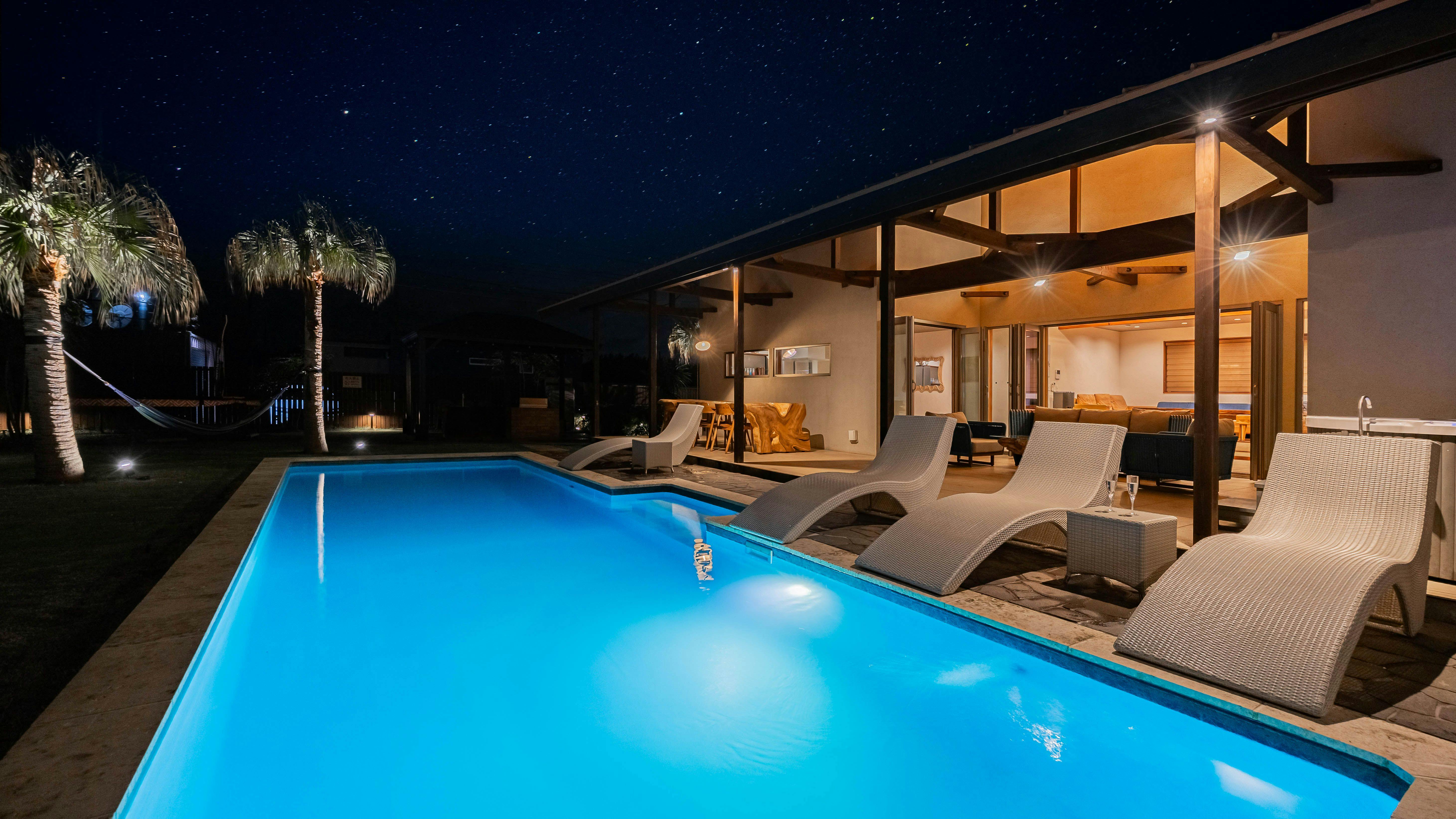 温水プール10月～5月