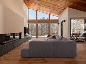 【北海道ニセコ・ルスツの高級貸し別荘・コテージ・ログハウス・コンドミニアム】森音＜shion＞