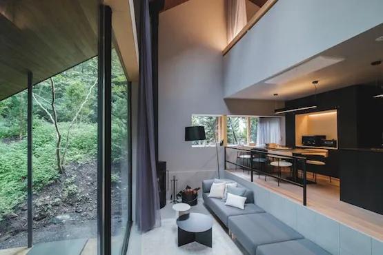 พื้นที่เปิดโล่งที่มีเพดานสูง