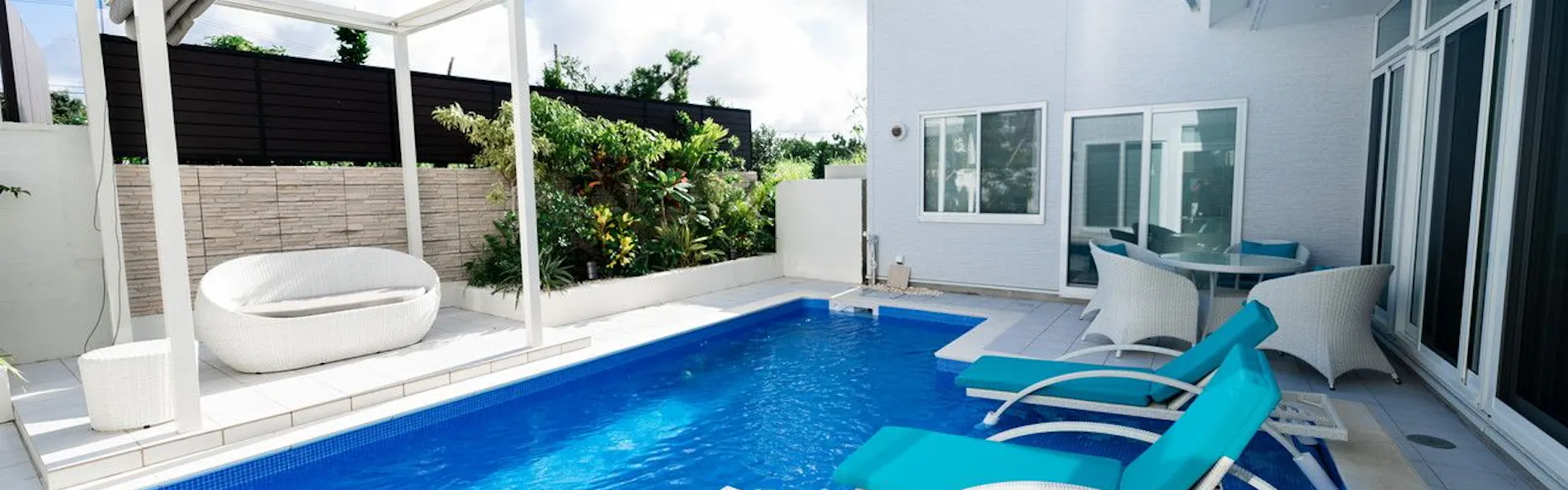 LEO癒リゾート宮古島 Pool&Villa