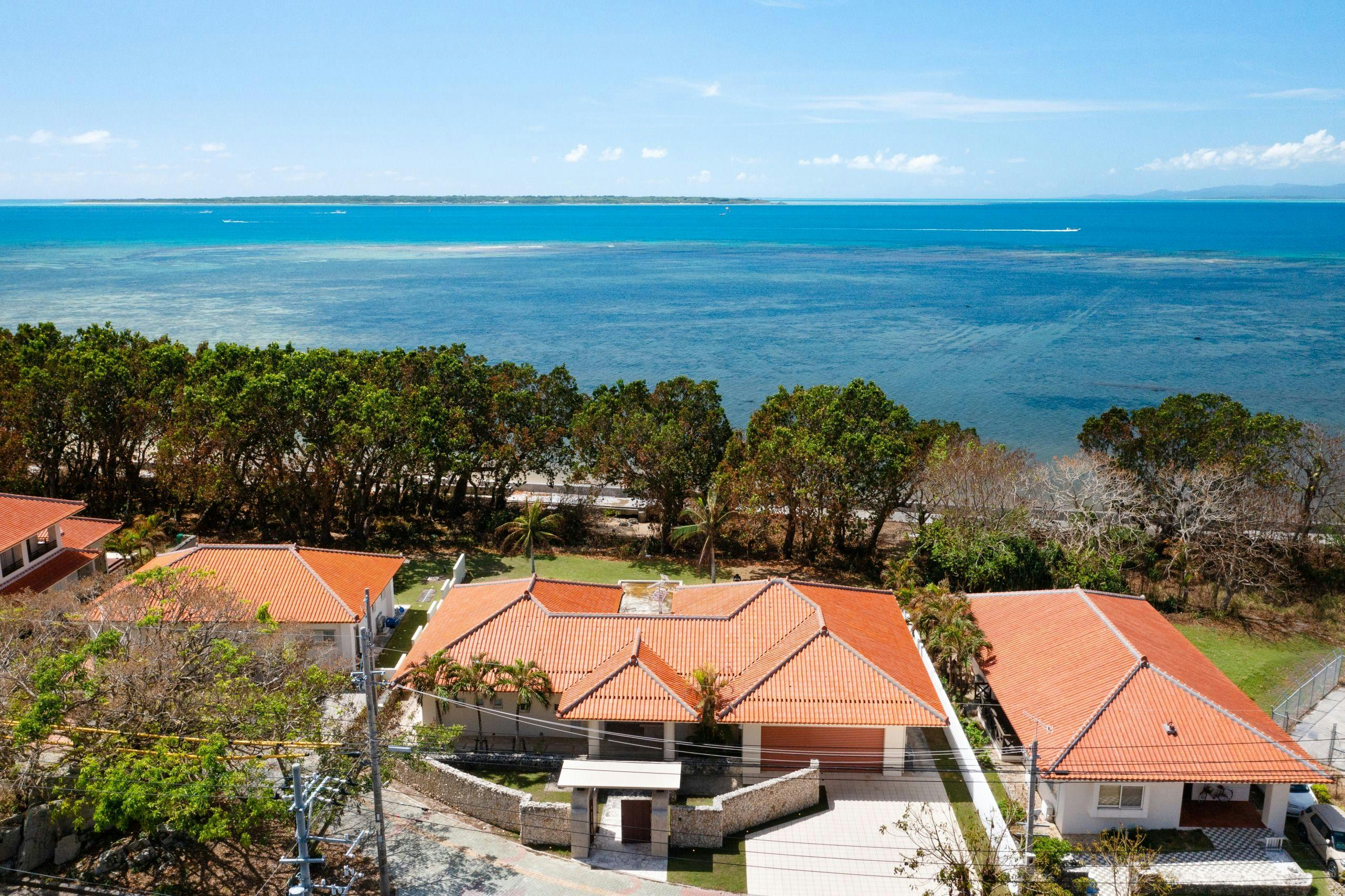 Ocean Front Villa Ishigakijima 3