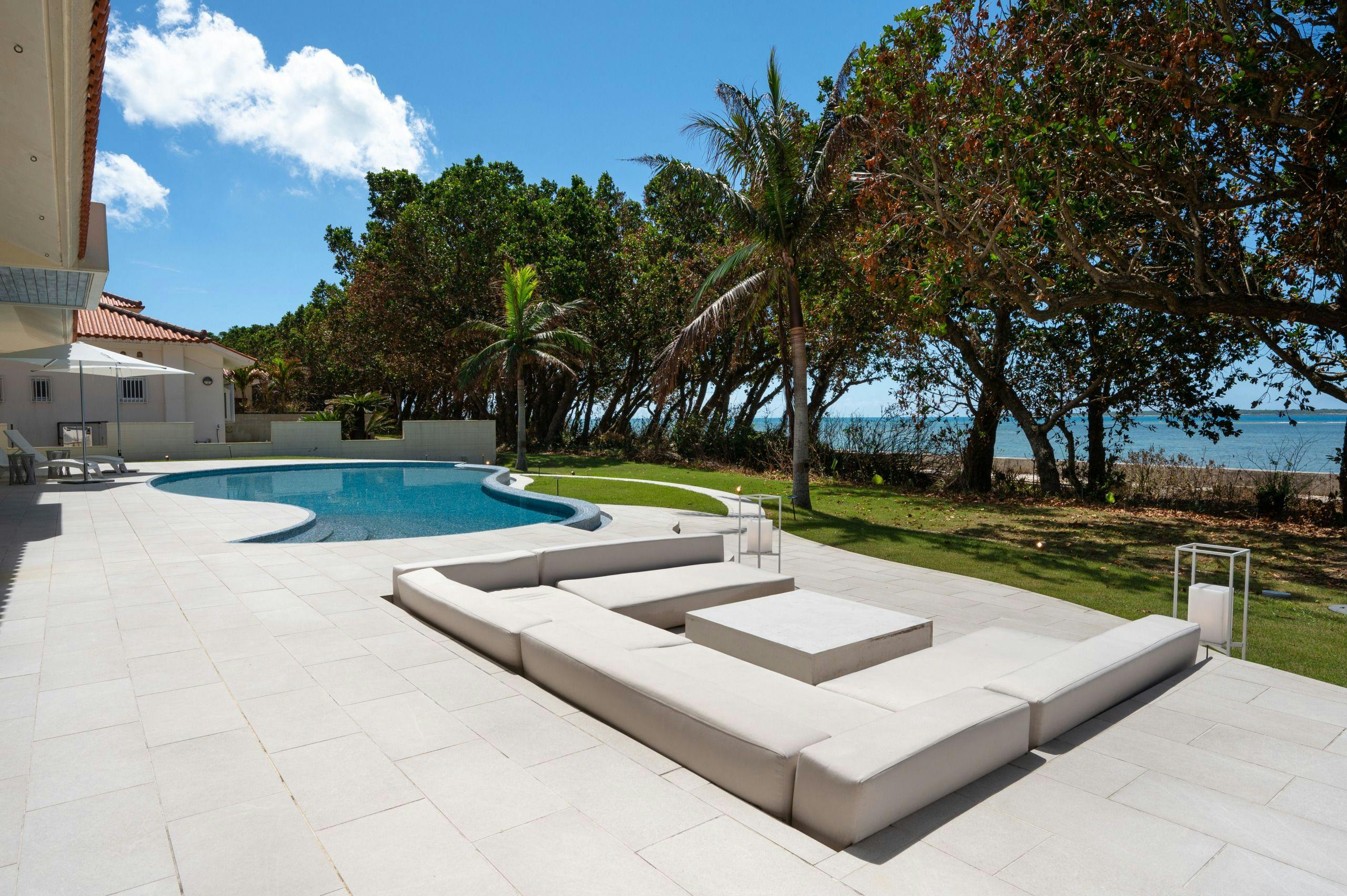 Ocean Front Villa Ishigakijima 3