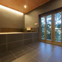 ・【バスルーム】天然温泉で、ゆったり寛ぐ