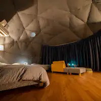 ドームテントの室内になります。