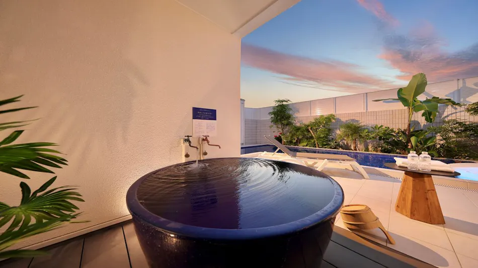 Crystal Villa Shirarahama Beach