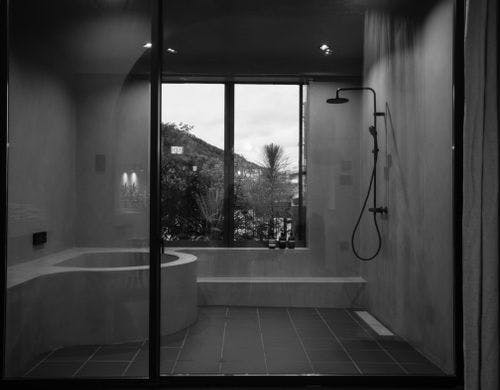 お風呂をモノトーンにしてみました。