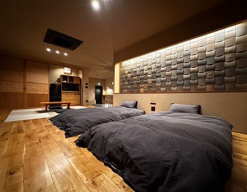 セミダブルベッドが2台