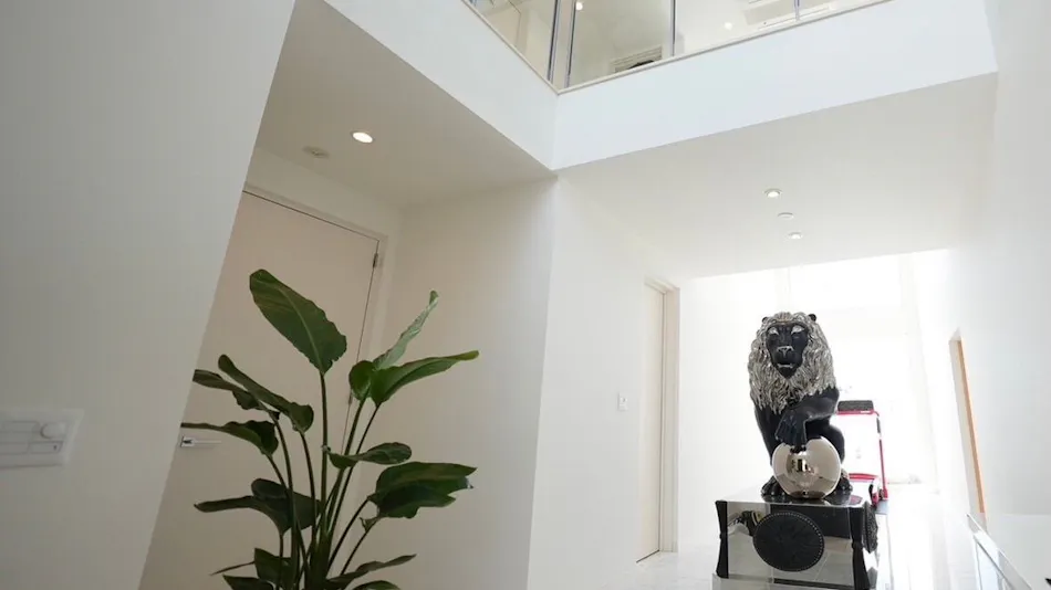 SHADOW POND Kamakura