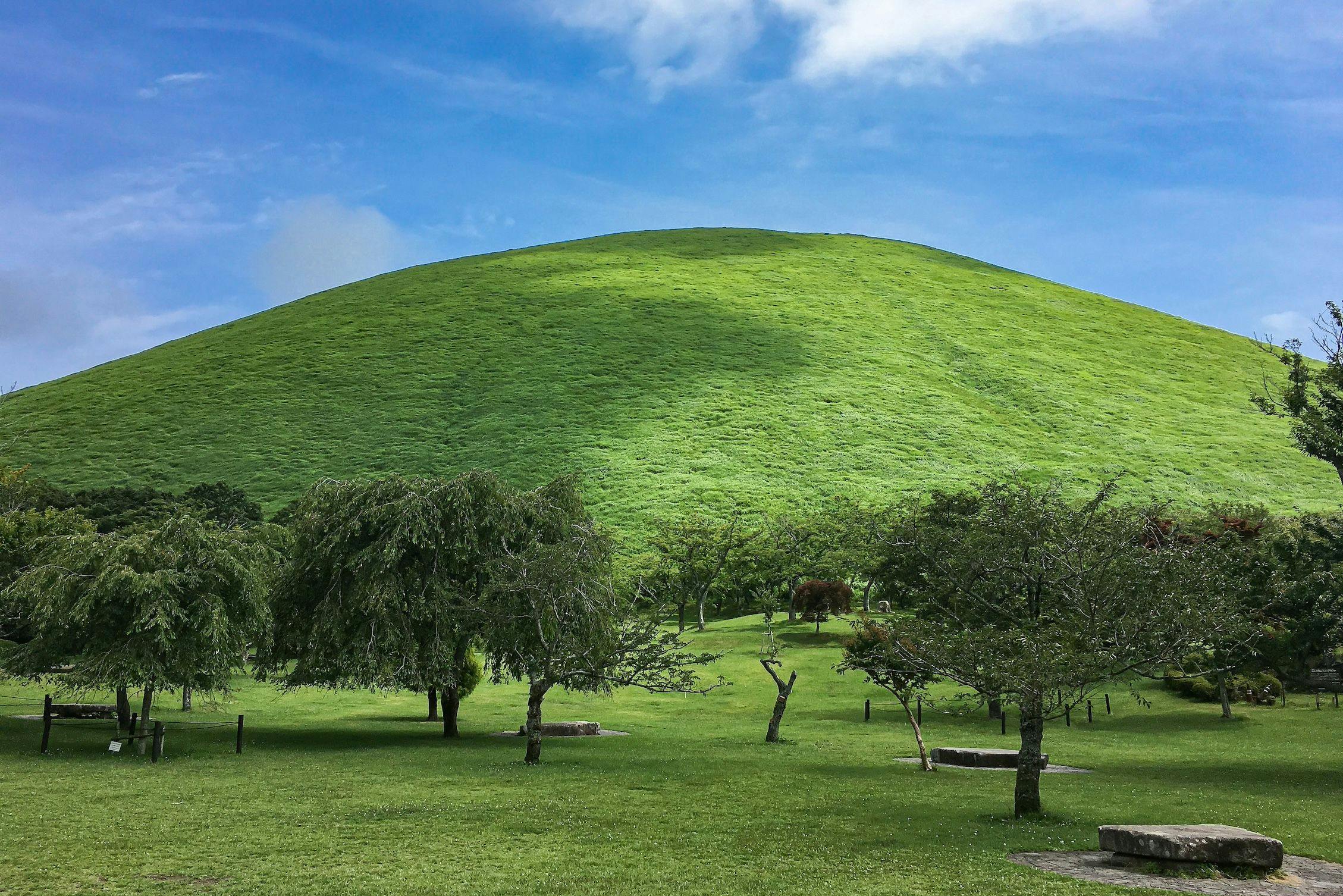 สถานที่ท่องเที่ยว: ภูเขาโอมุโระ