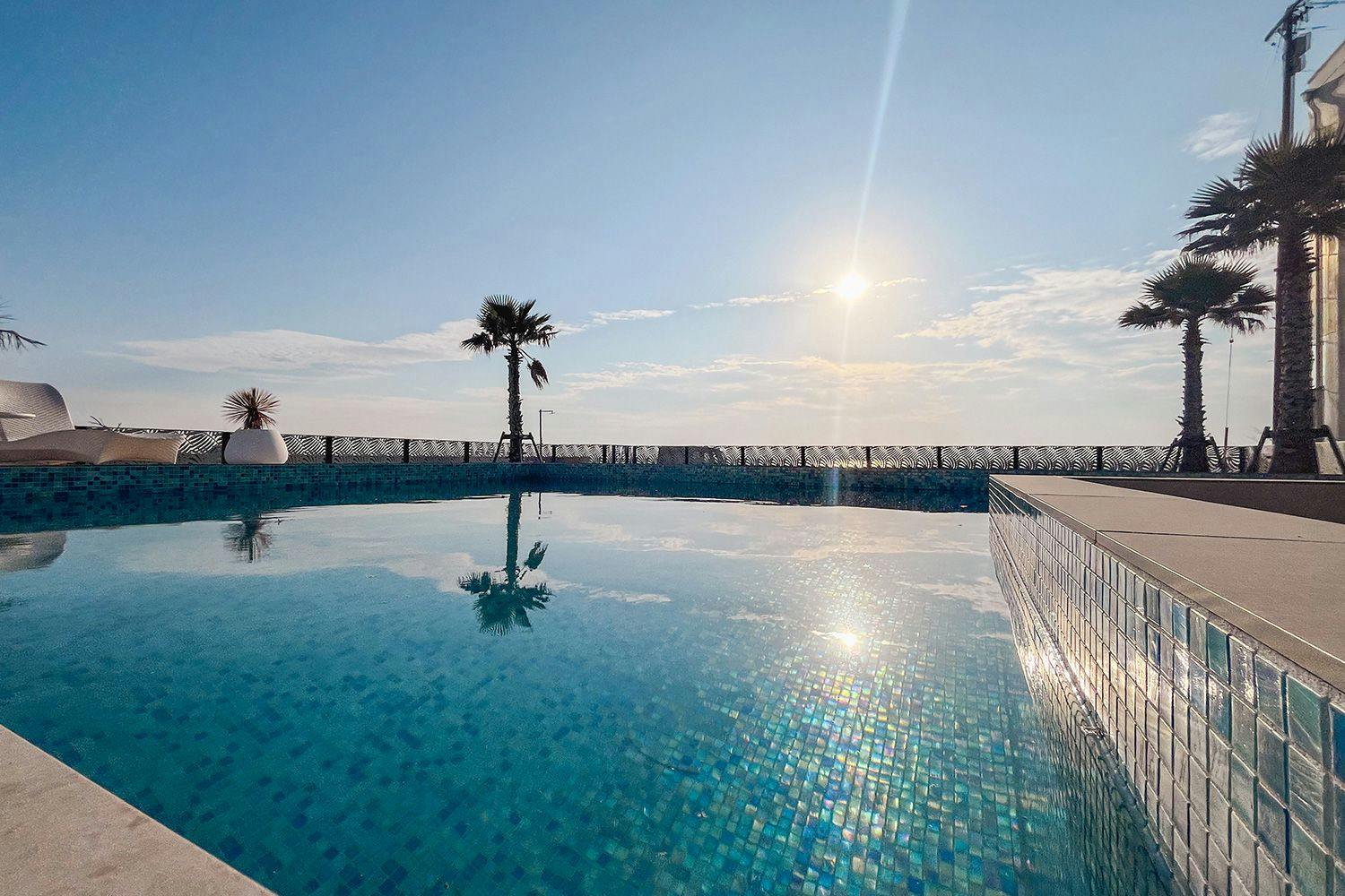 CORAL SUITE VILLA chita