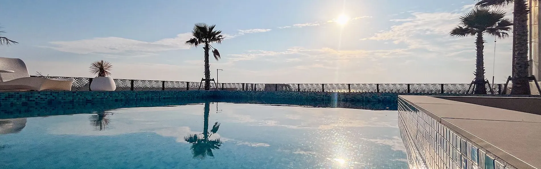 CORAL SUITE VILLA chita