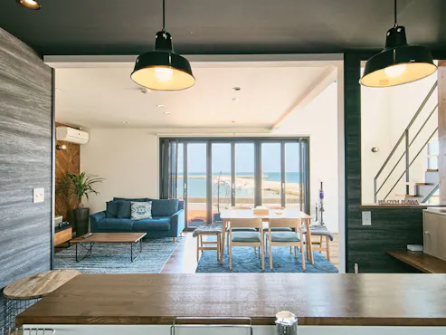 リビングダイニング全景