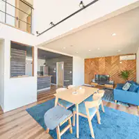 リビングダイニング全景