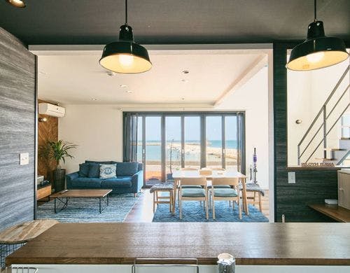 リビングダイニング全景