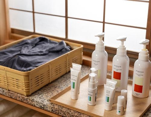 アメニティとパジャマ