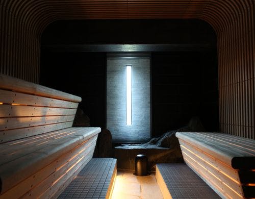 低温高湿度の薪火サウナ