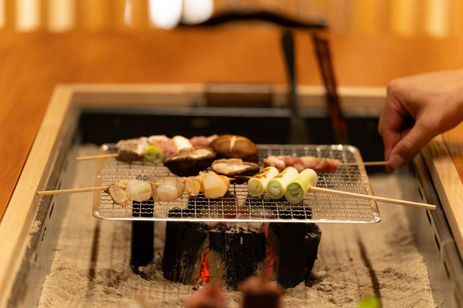 雪柳　囲炉裏食事