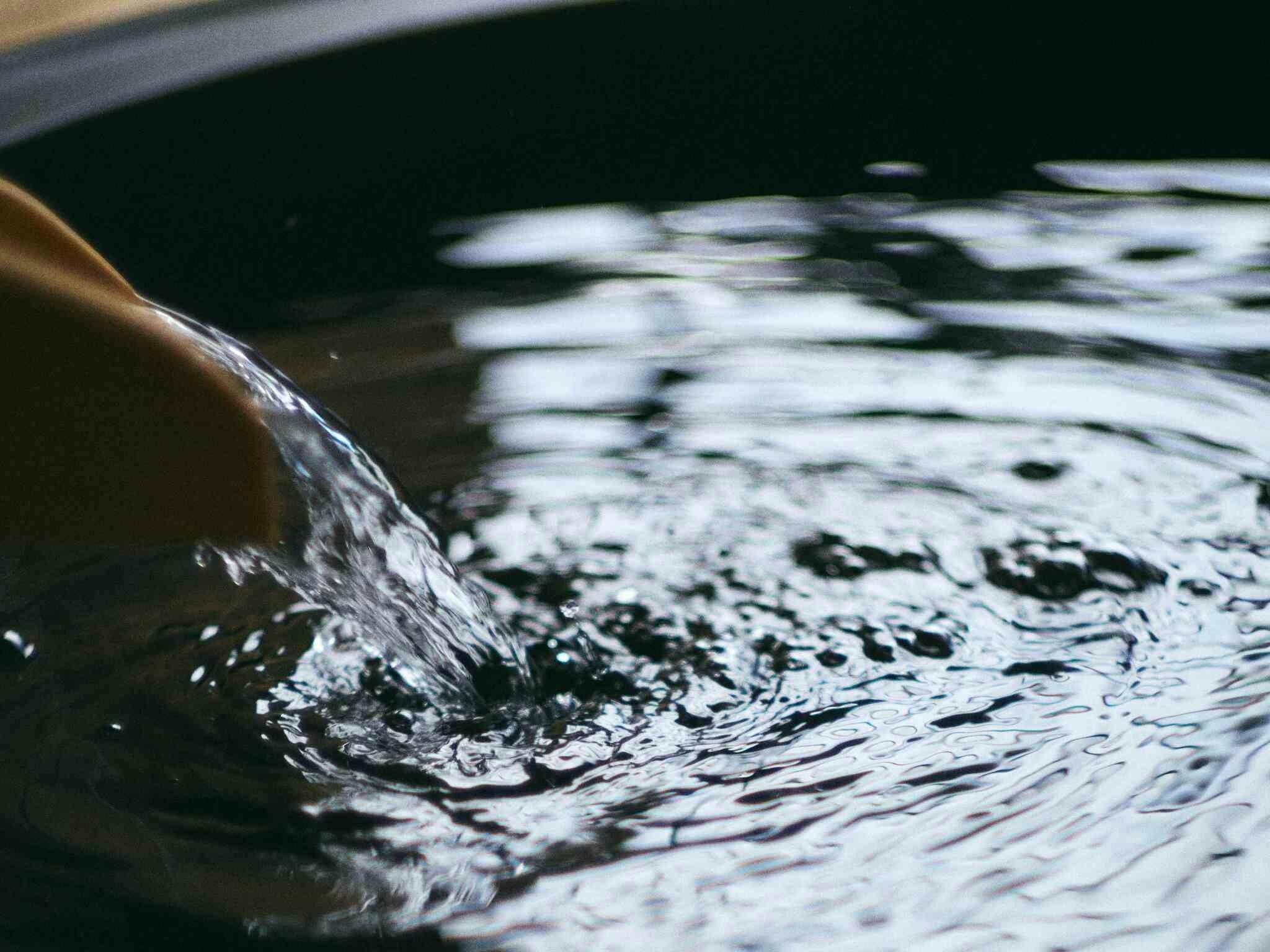 น้ำพุร้อนกำมะถันธรรมชาติที่คัดสรรมาอย่างดี